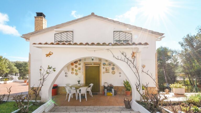 Terrazas encantadoras con chimenea: el lugar perfecto para relajarse